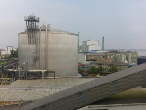 in liquid stage in a heated tank of 40,000 t